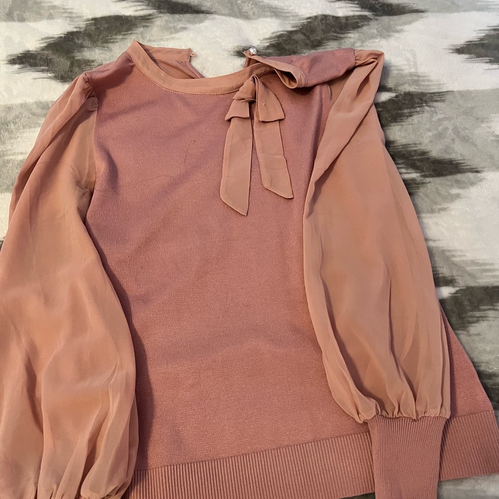 Simple Blouses - Picture 6 of 7